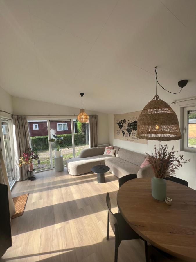 Vakantiehuisje Zeegeluk Vlakbij De Kust Sint Maartensvlotbrug Ngoại thất bức ảnh