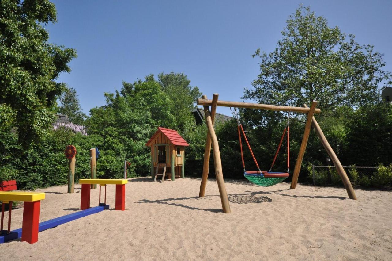 Vakantiehuisje Zeegeluk Vlakbij De Kust Sint Maartensvlotbrug Ngoại thất bức ảnh
